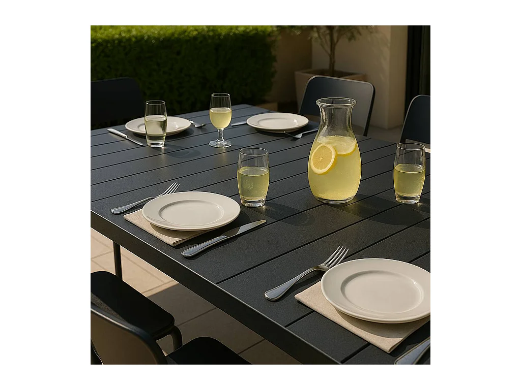 Table de jardin grise en aluminium Kaïa