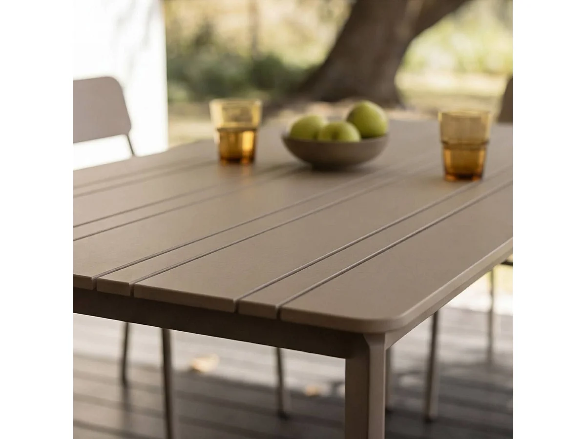 Table de jardin en aluminium taupe 8 places Kaïa