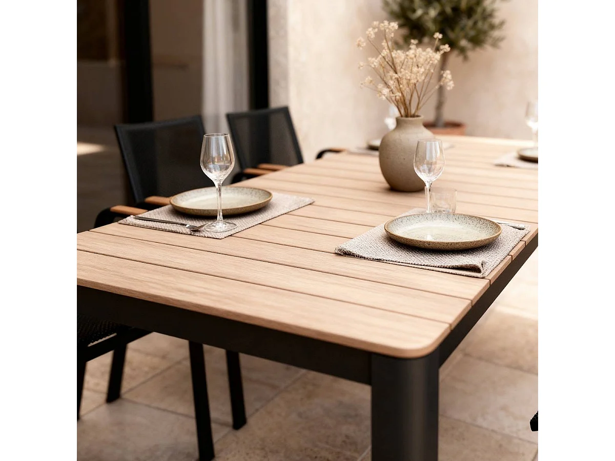 Table de jardin en aluminium gris et effet bois Ayden