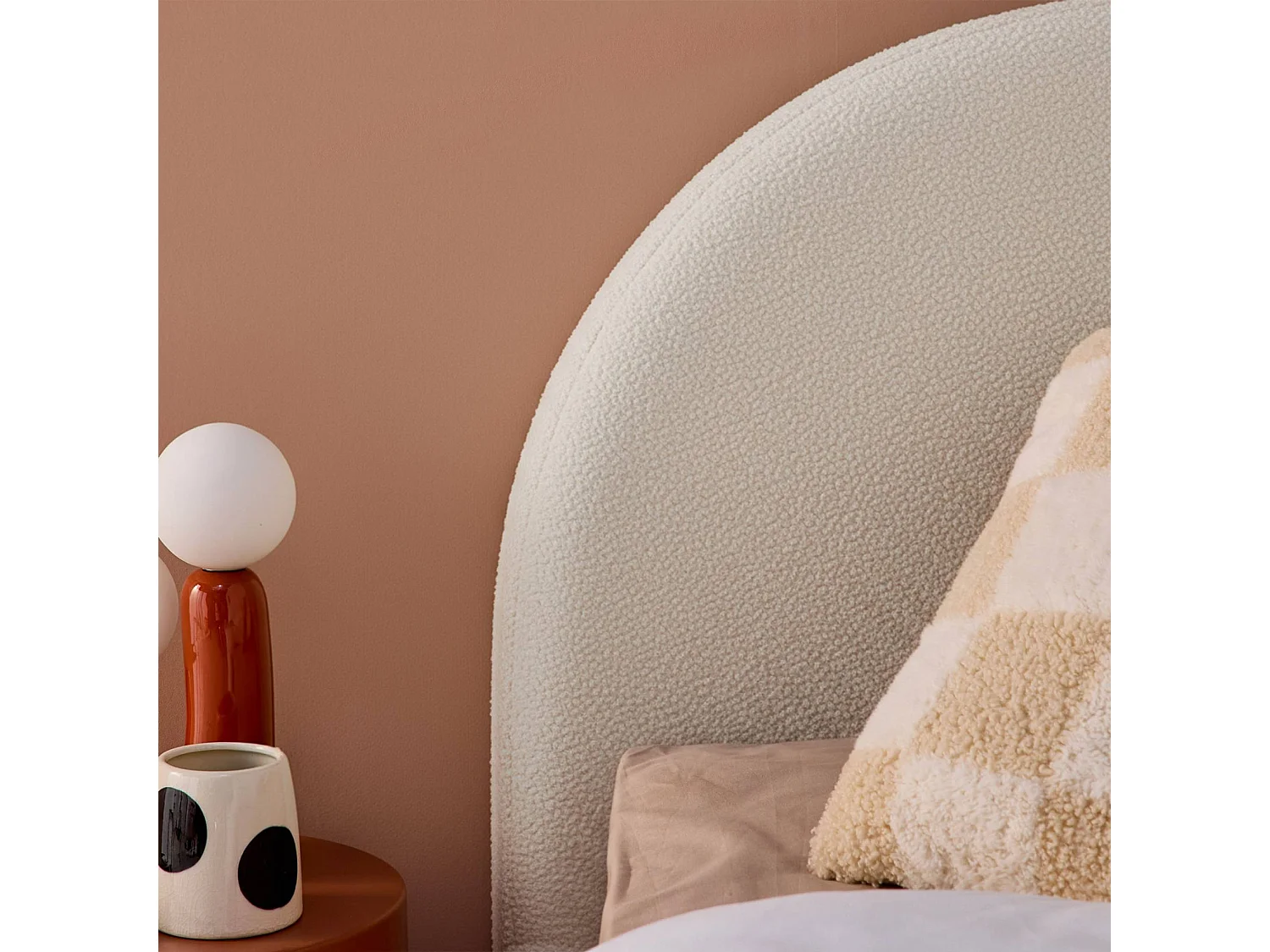 Cama con somier abatible y cabecero 90cm, acabado en borreguito blanco