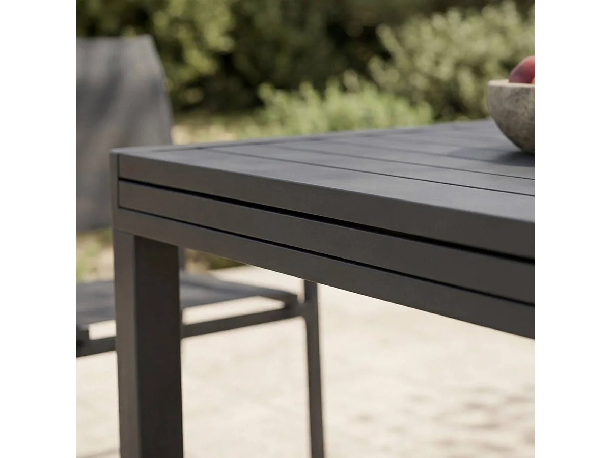 Table de jardin carrée en aluminium gris Kaïa