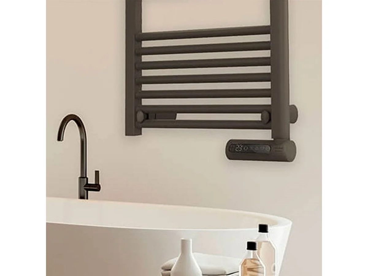 Toallero eléctrico Ready Warm 9200 Smart Towel Black 750W control táctil negro