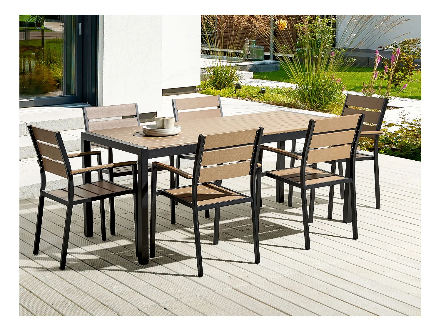 Salle à manger de jardin 6 places VERNIO Marron/noir