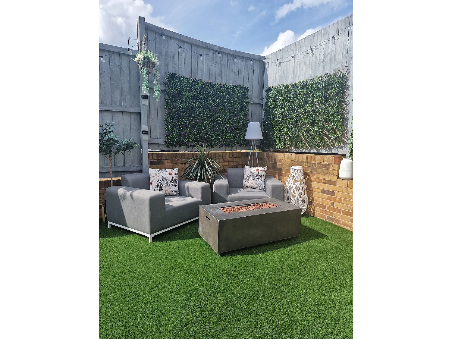 Ensemble de salon de jardin avec table 5 places ROVIGO Gris clair