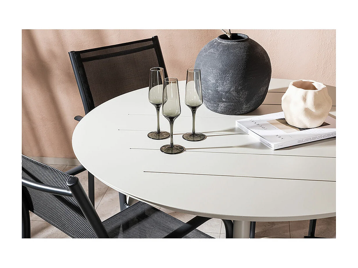 LinaSantorini ensemble de jardin 1 table à manger, 4 chaises beiges.