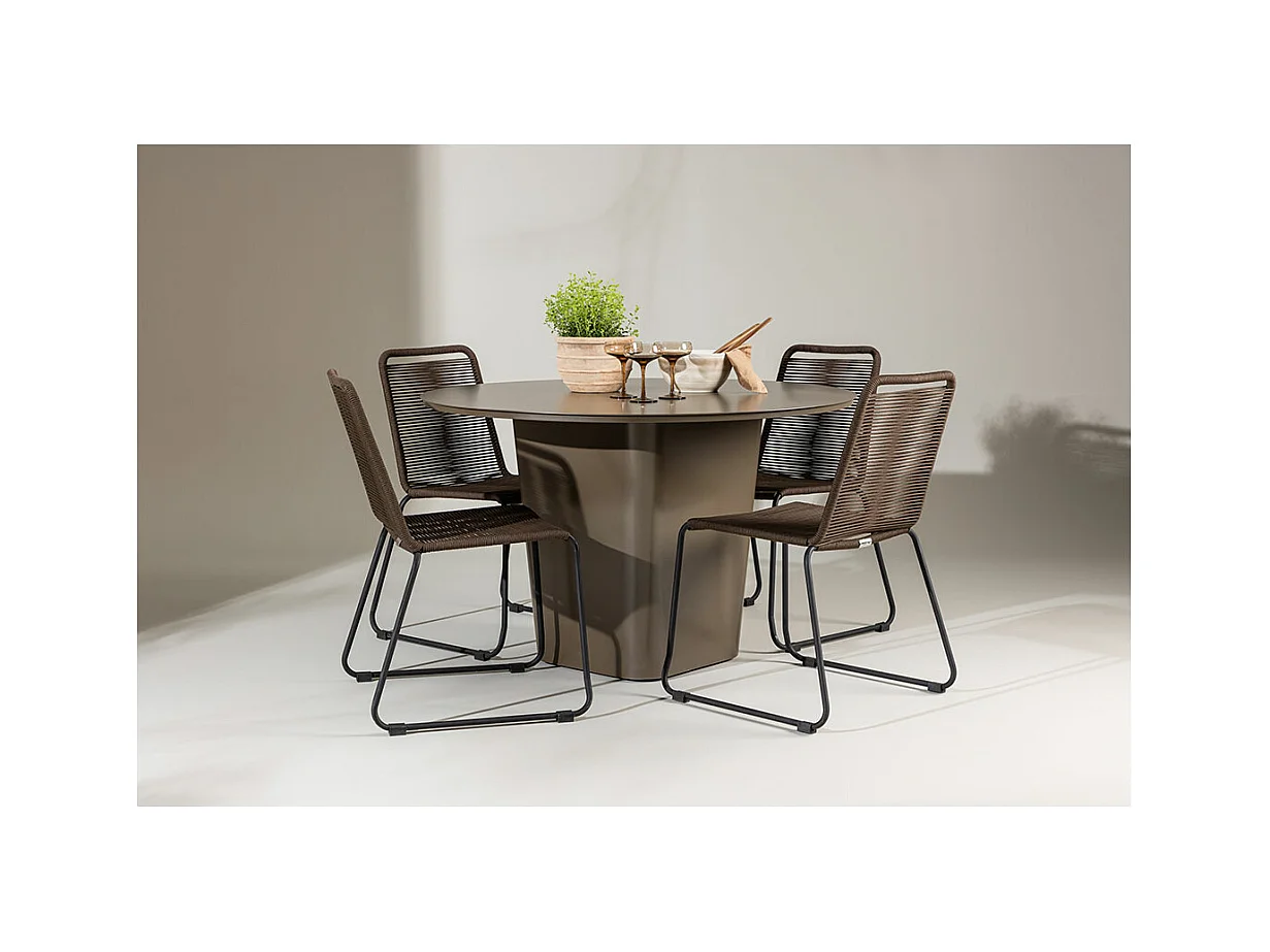 SantaFeLindos ensemble de jardin 1 table à manger, 4 chaises brunes.