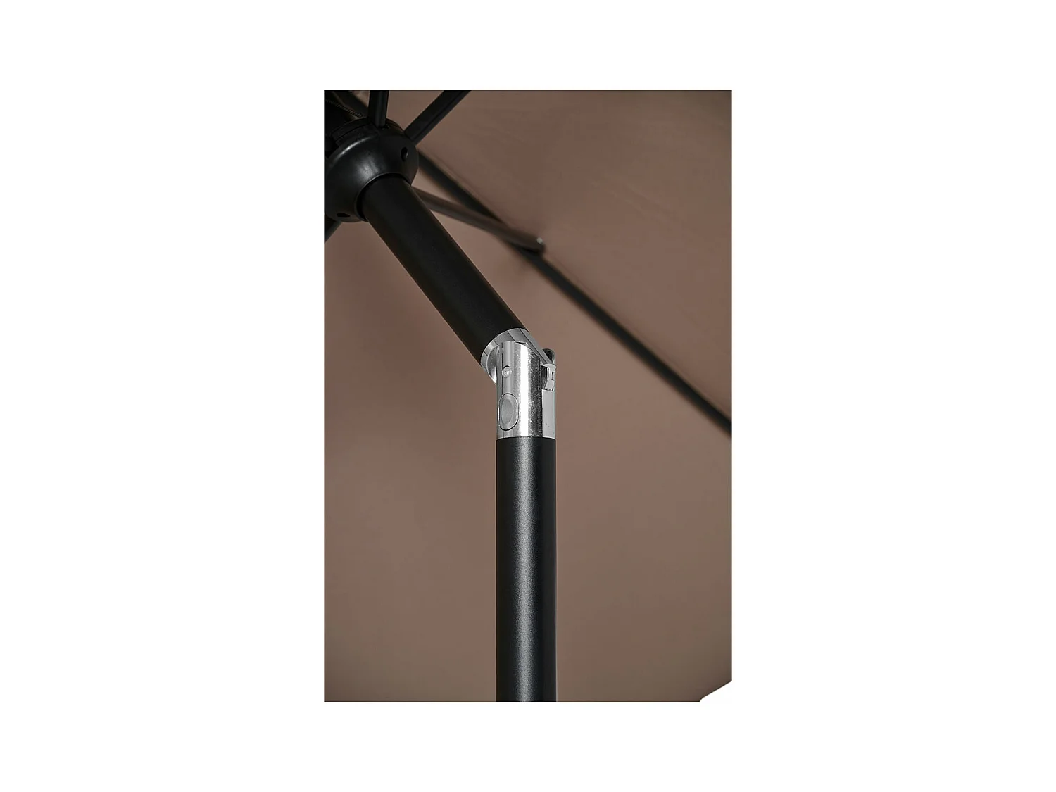 Joakim Parasol Ø3M taupe.