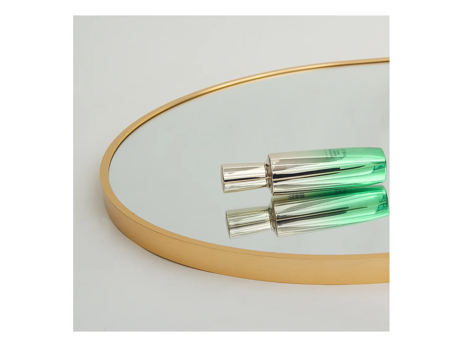 Espejo de maquillaje de vidrio templado, marco de aleación de aluminio, arqueado, 165 x 60 cm, dorado