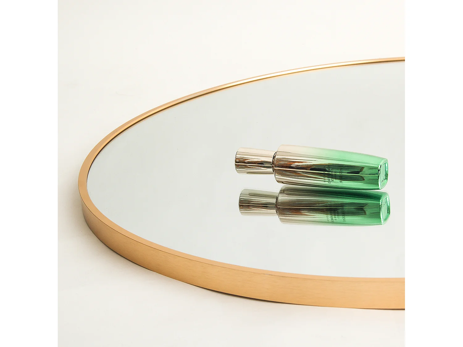 Espelho de corpo inteiro com moldura fina dourada 180 x 80 cm, espelho grande de pé, quarto, closet e espelho de parede