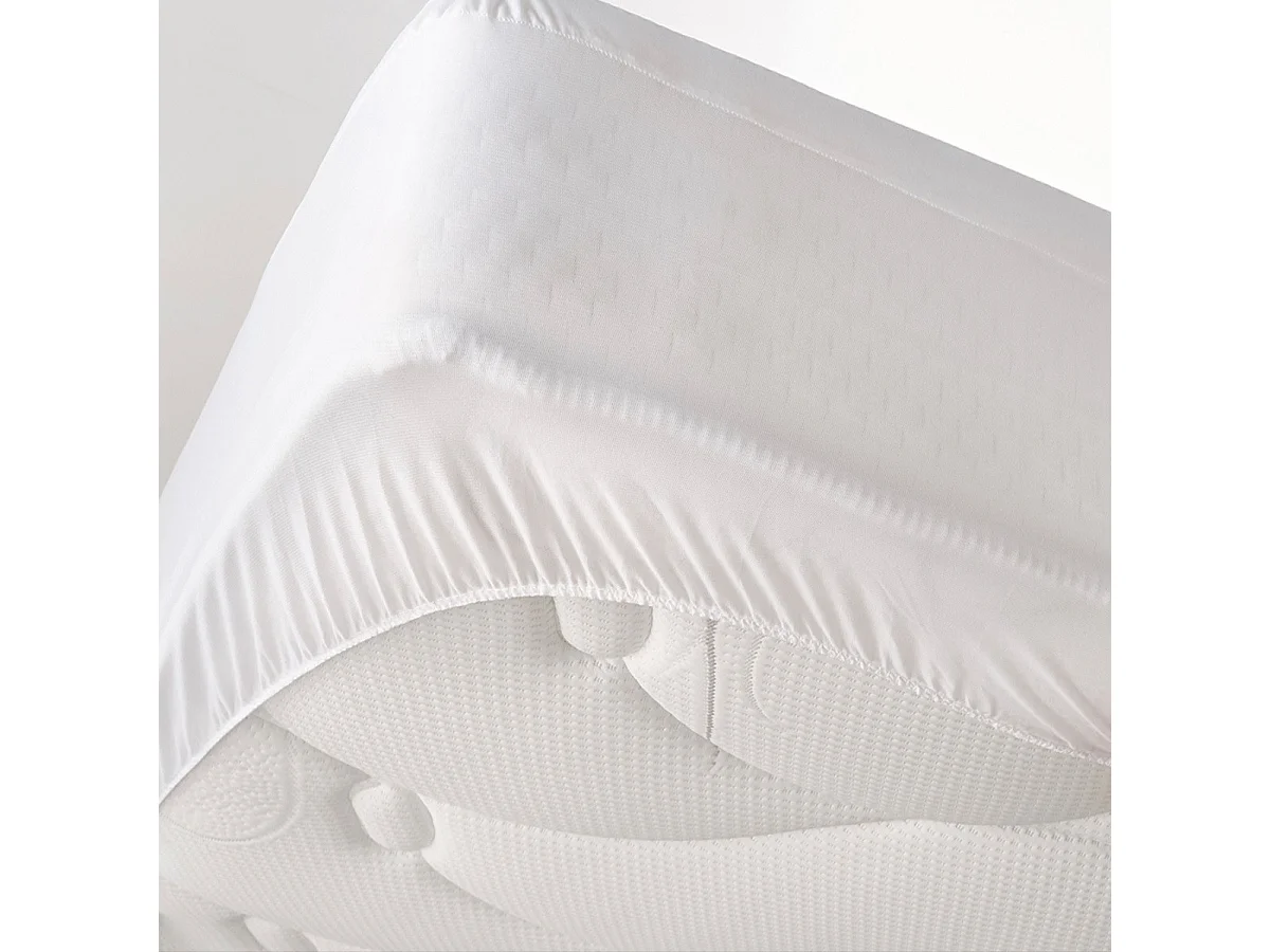 Protège-matelas imperméable polyester  140x200cm