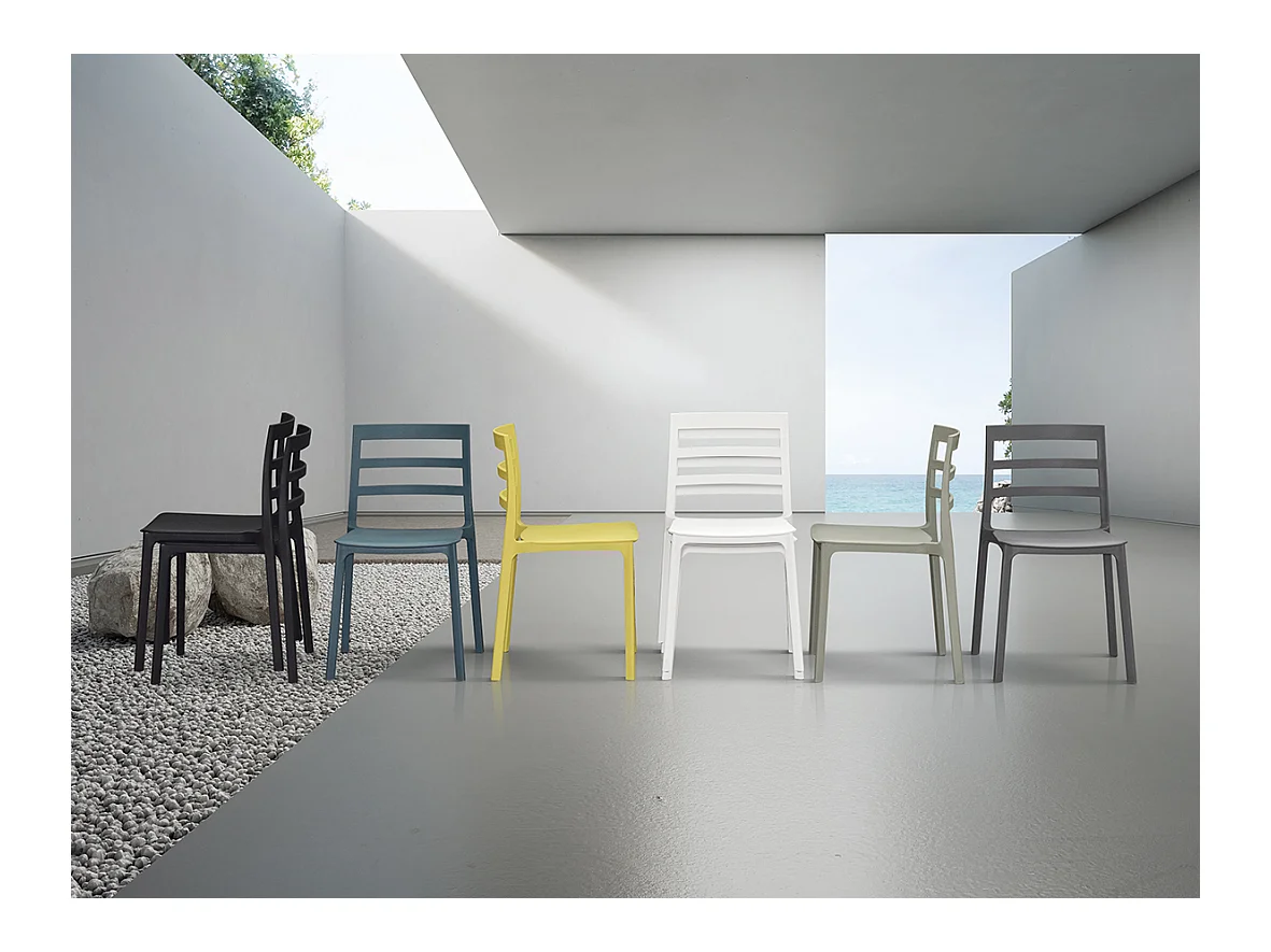 Lot de 4 chaises en polypropylène jaune - MALAGA