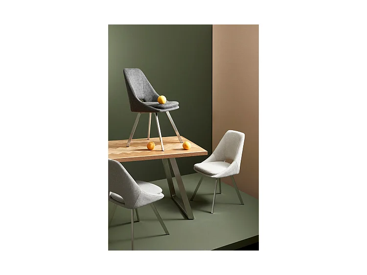 Table en bois naturel et pieds en acier 180 x 90 cm - DUKAT