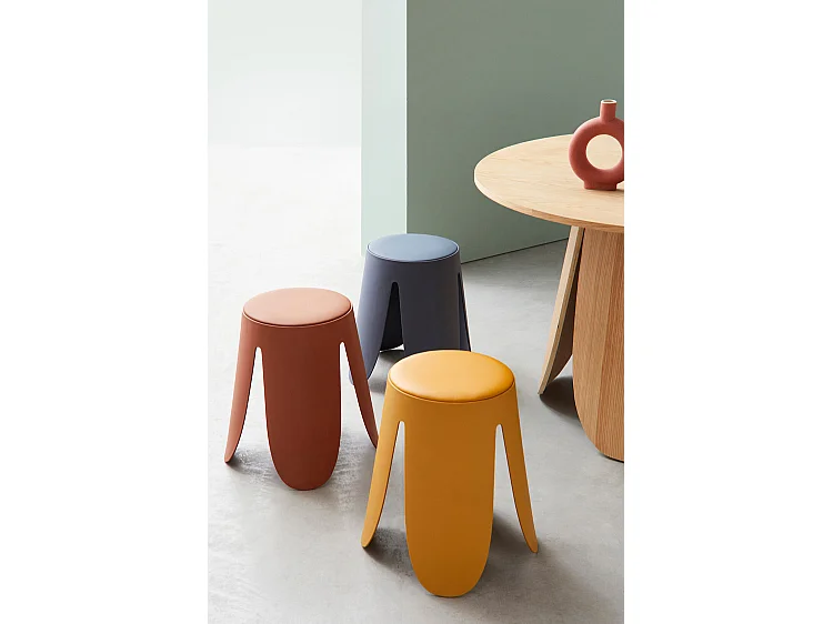 Lot de 2 tabourets en polypropylène moutarde - IMOGEN