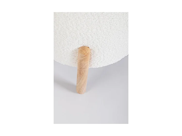Hocker aus weißem Bouclé-Stoff und Holzbeinen aus Gummi - DAYLA