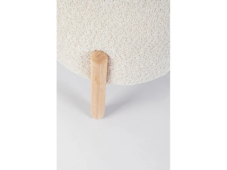 Puf de tela natural efecto bouclé y patas de madera de caucho - DAYLA