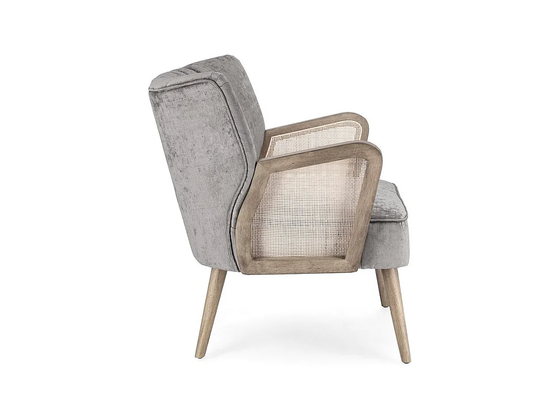 Stoffen fauteuil met grijs fluweeleffect, houten poten en armleuningen - VIRNA