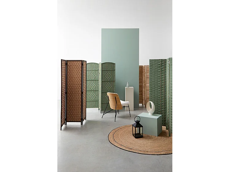 Fauteuil en tissu effet bouclé ivoire avec pieds en acier noir - EMERSON