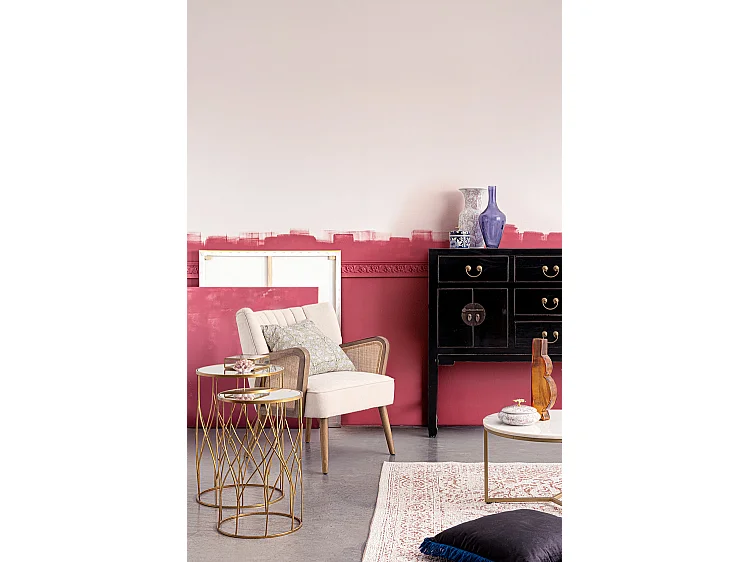 Fauteuil en tissu effet velours ivoire, pieds et accoudoirs en bois - VIRNA