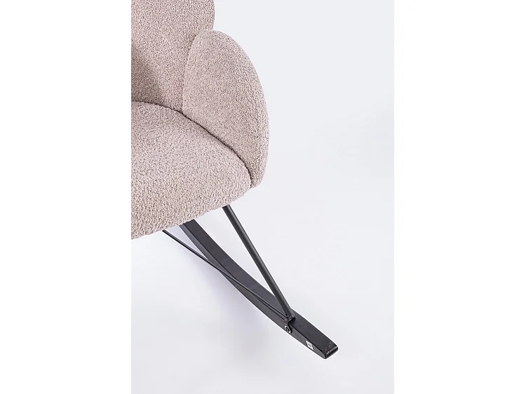 Fauteuil en tissu effet bouclé rose, base en bois d'hévéa - SIBILLA