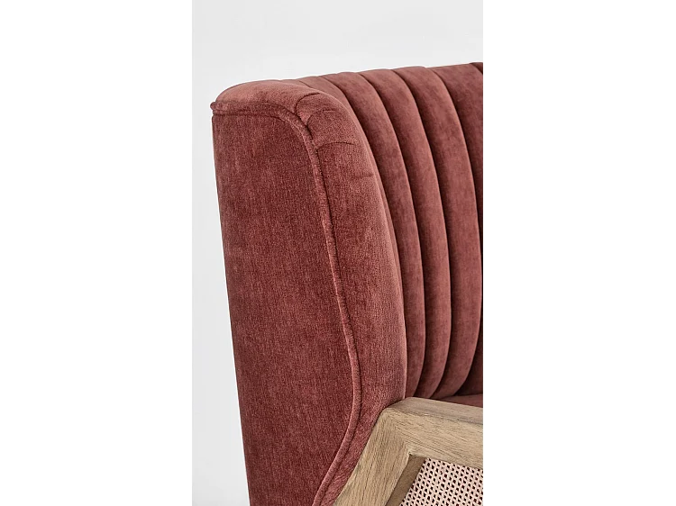 Fauteuil van stof met fluweeleffect, houten poten en armleuningen - VIRNA