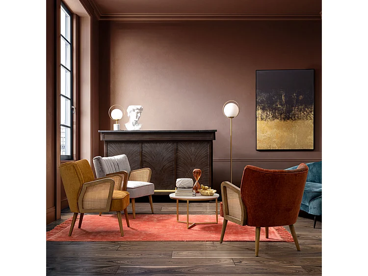 Fauteuil van stof met fluweeleffect, houten poten en armleuningen - VIRNA