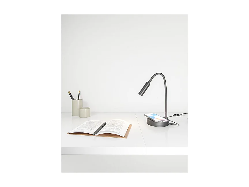 Candeeiro de mesa LED Beneito Faure – 5W, Luz quente, Para secretária, leitura e cabeceira, Carregamento sem fios, Cabeça ajustável – Cor preta​