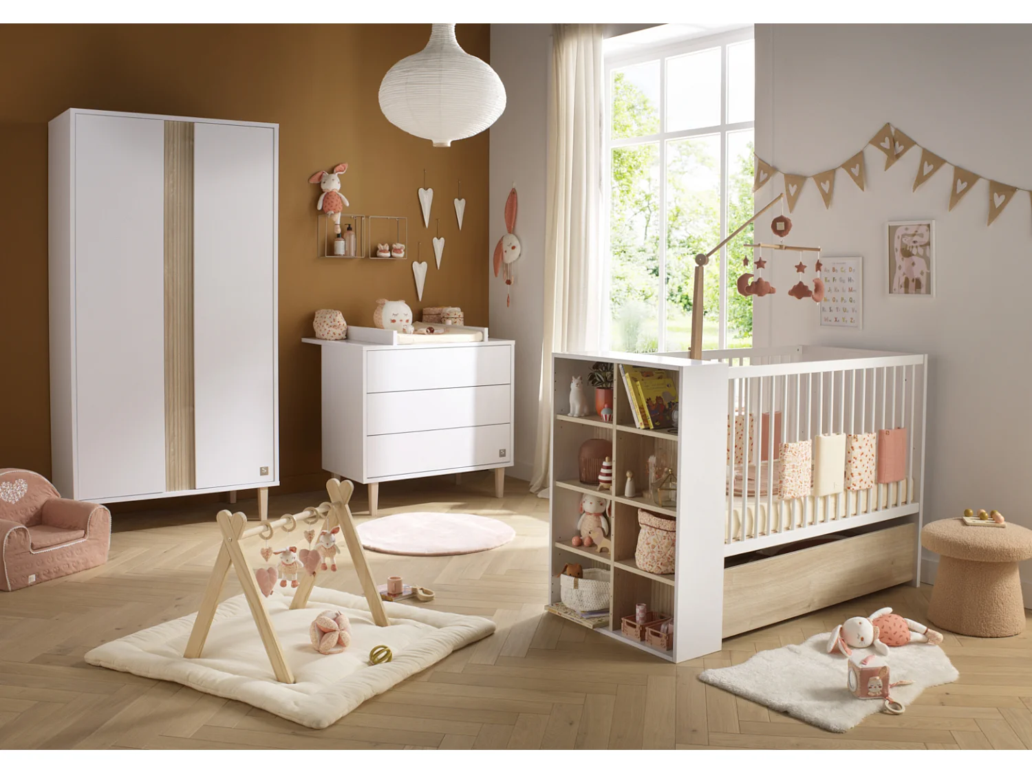 Cassettiera 3 cassetti con gambe in legno