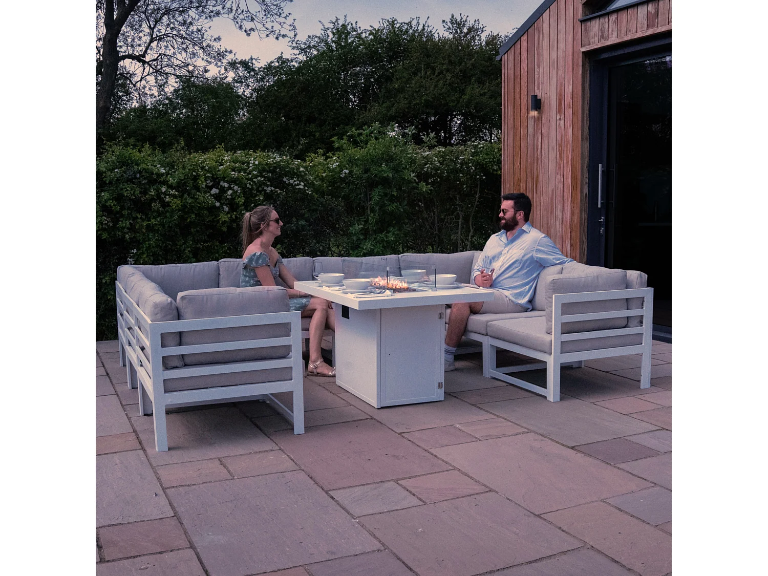 Mueble Modular de Jardín 9 Plazas Sillón y Mesa para Fogata - Blanco