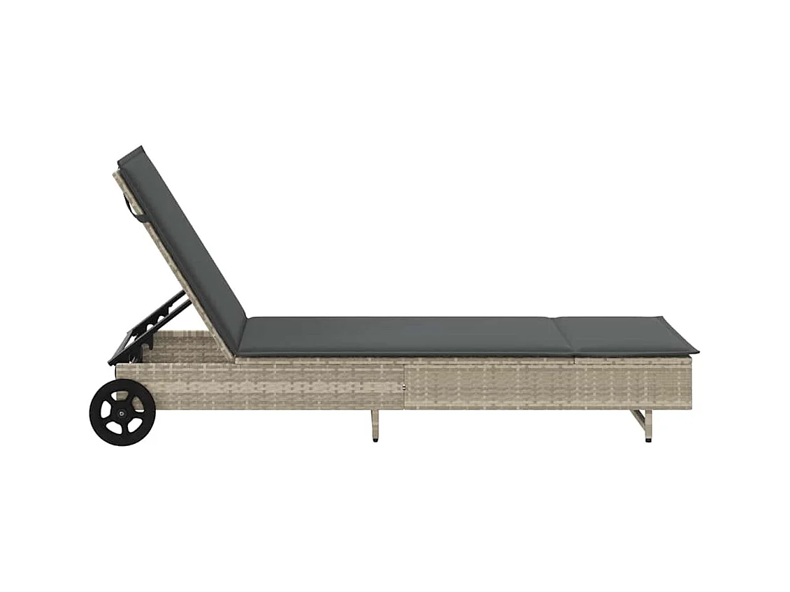 Chaise longue avec roues et coussins gris clair résine tressée