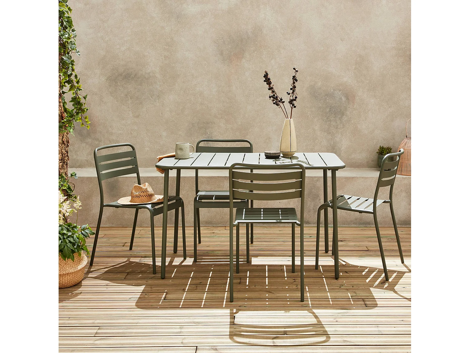 Set tavolo da giardino bistrot in metallo con 4 sedie, verde kaki