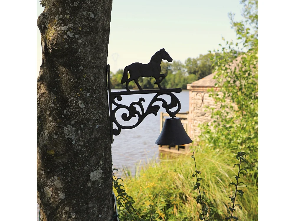 Cloche de jardin de porte ancienne cheval fonte marron 23x26cm