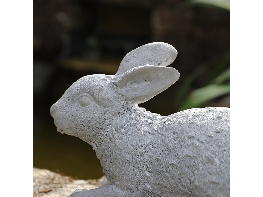 Lapin de jardin couché en béton gris 30 x 14 x 19 cm
