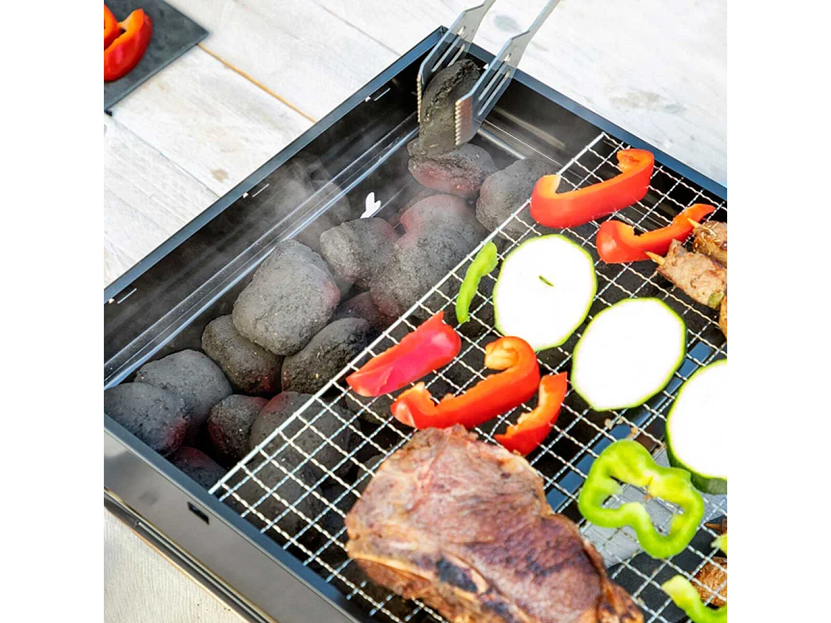 Barbacoa de carbón BearBQ Innovagoods plegable y portátil 20x41x28 cm