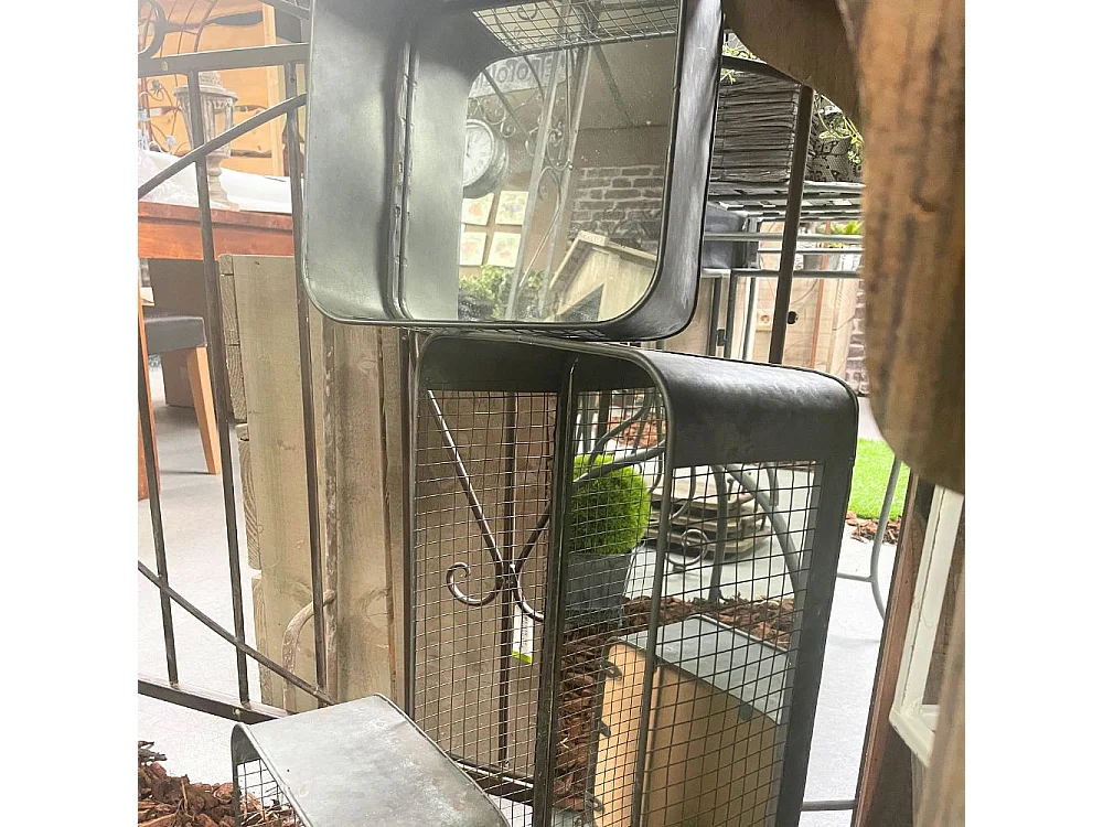 Set de 3 miroirs grillagés en métal grs L.57-26 cm