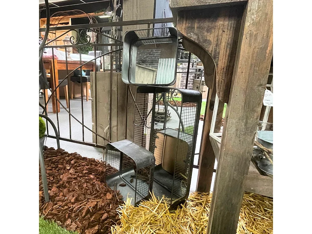 Set de 3 miroirs grillagés en métal grs L.57-26 cm