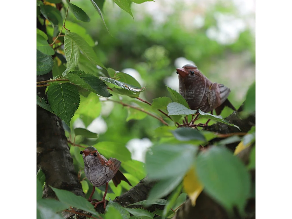 Oiseau métal gris et vert 16 x 4.5 x 10 cm