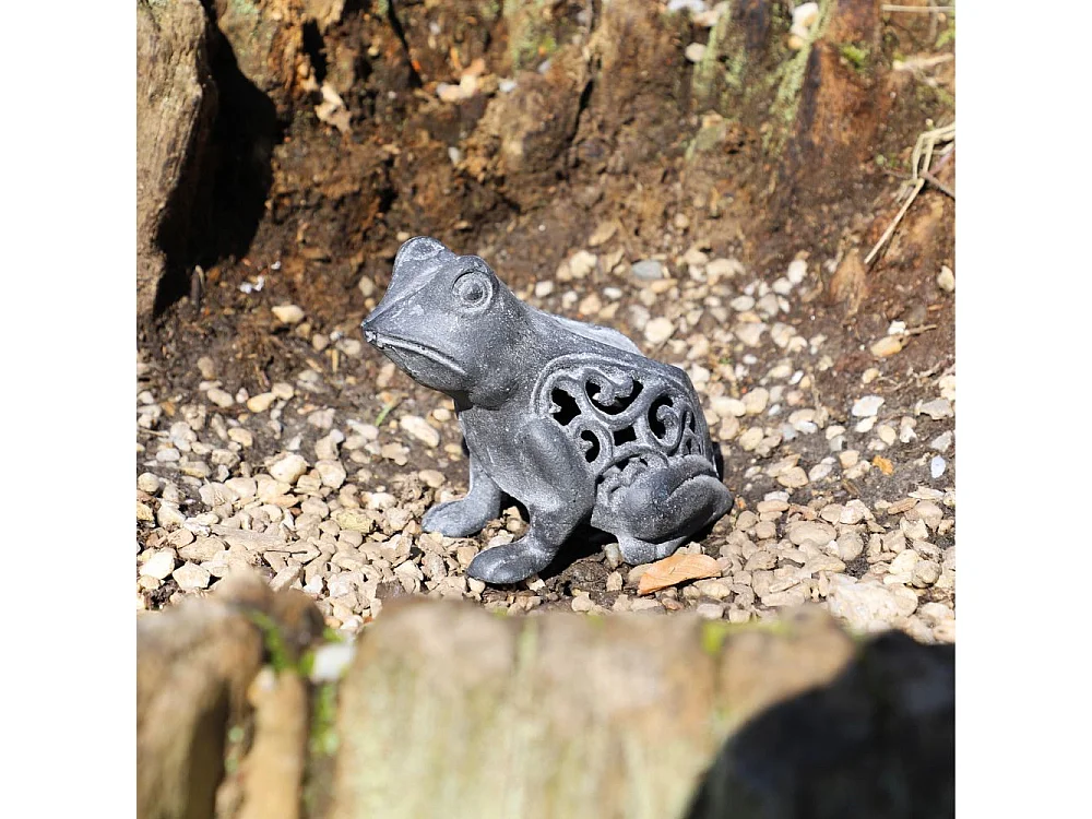 Grenouille en fonte noire 13 x 11 cm