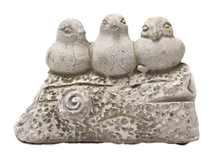 Trio d'oiseaux décoratifs sur branche en béton gris 15 x 9 x 9.5cm