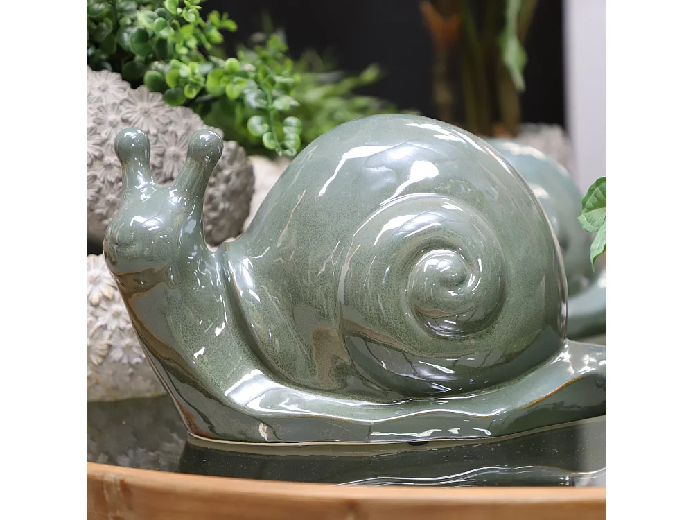 Escargot en céramique émaillée verte 34.5 x 18 x 19.5 cm