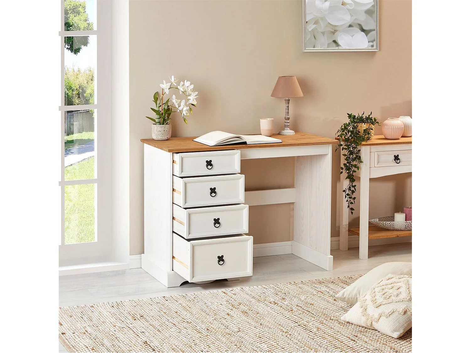 Bureau CAMPO en bois massif L 105 cm avec 4 tiroirs coloris blanc, bureau avec rangement intégré style campagne