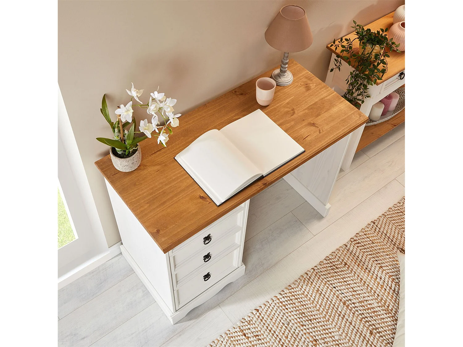 Bureau CAMPO en bois massif L 105 cm avec 4 tiroirs coloris blanc, bureau avec rangement intégré style campagne