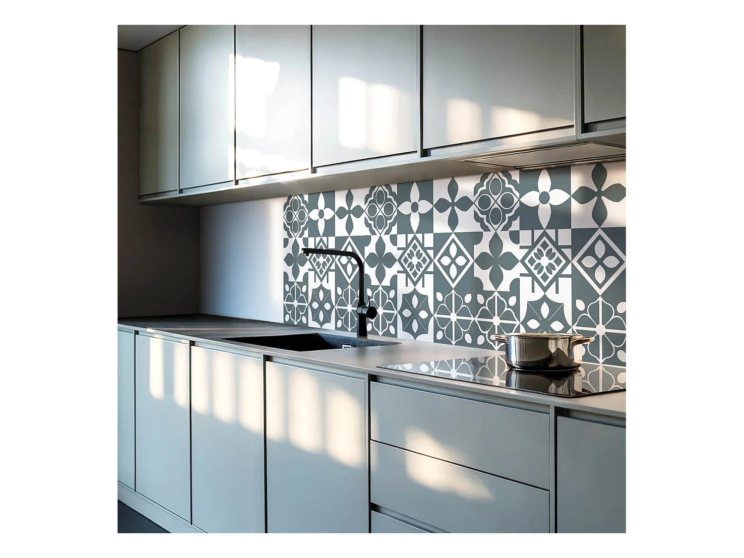 Wandpaneel selbstklebend, Wandverkleidung innen - 4 x 50 x 50 cm - Geometrische Muster in Fliesen