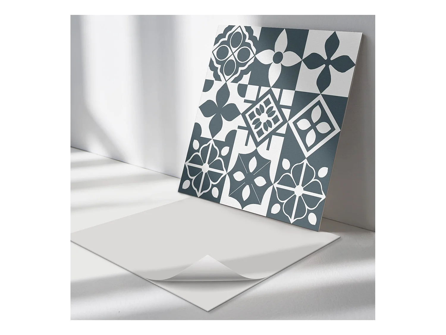 Panneaux muraux autocollants en vinyle imperméable - 4 x 50 x 50 cm - Motifs géométriques dans les carreaux