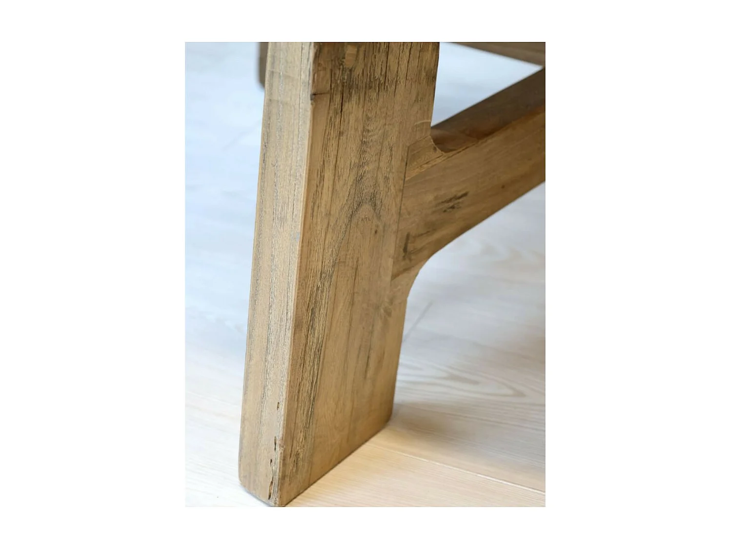 Table à manger en bois recyclé marron Ø.120 x Ht.76 cm