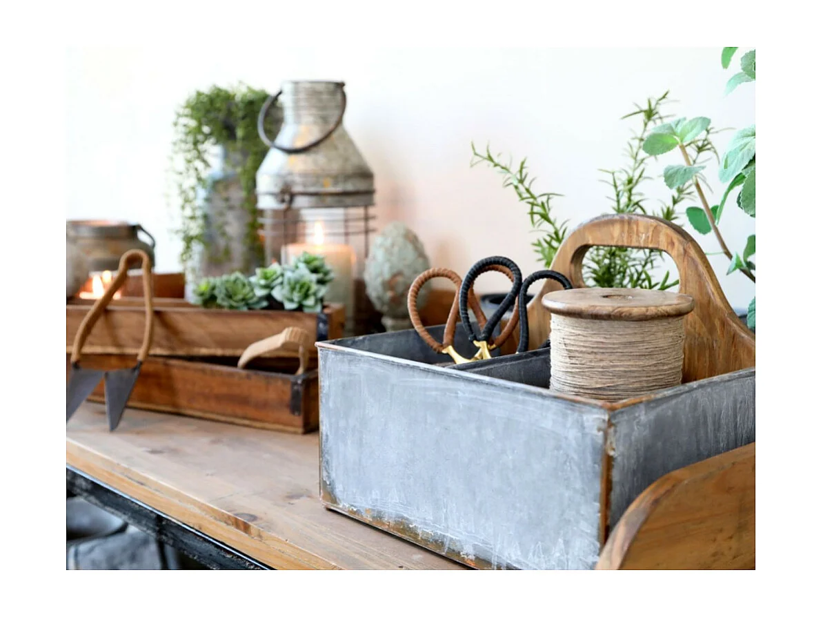 Table de service en bois marron et fer noir antique 120.5 x 61 x 99 cm