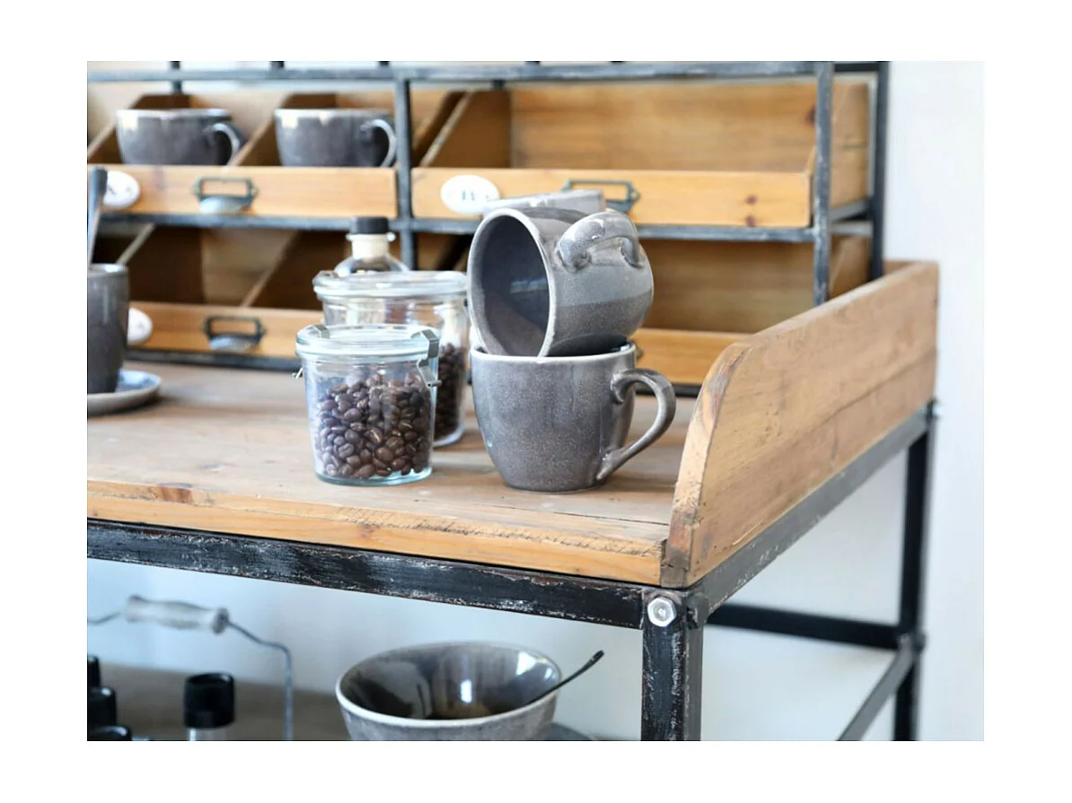 Table de service en bois marron et fer noir antique 120.5 x 61 x 99 cm