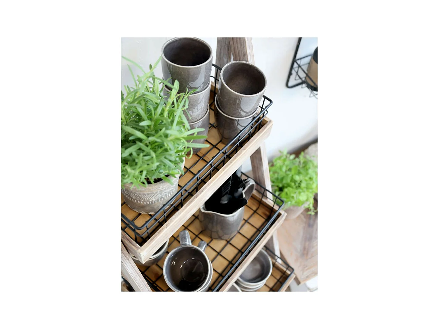 Etagère 5 paniers en bois de sapin marron et fer noir 42 x 70 x 170 cm