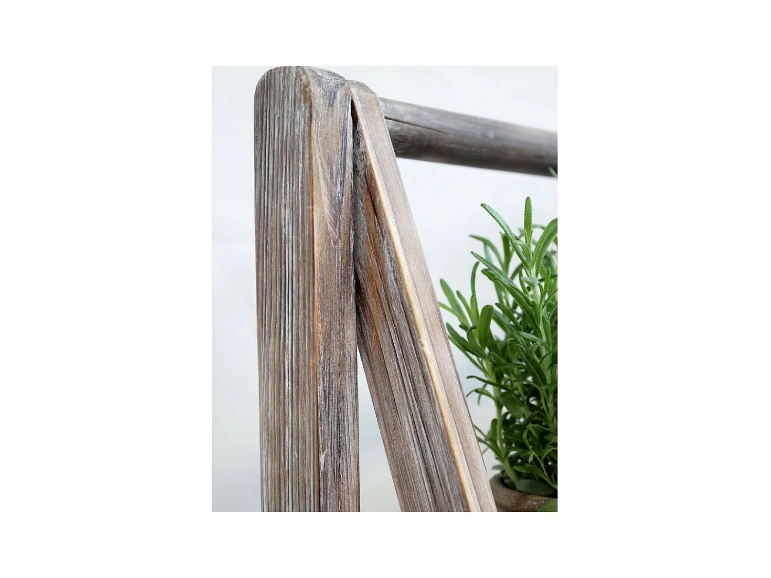 Etagère 5 paniers en bois de sapin marron et fer noir 42 x 70 x 170 cm