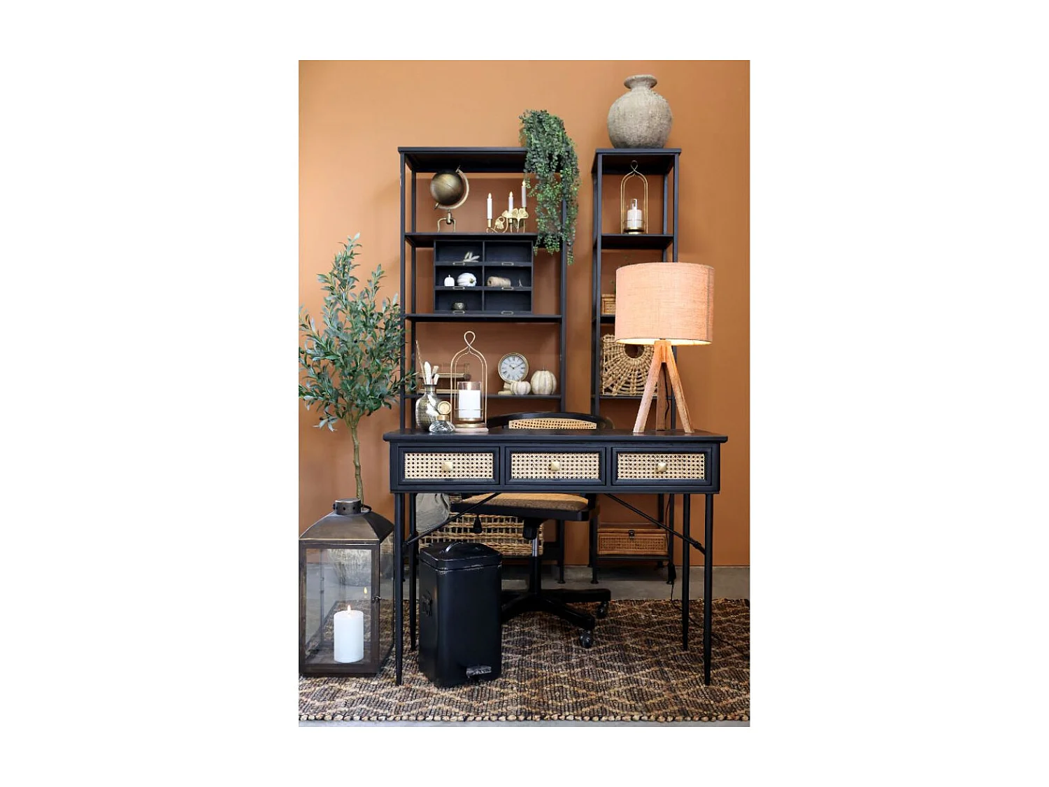 Table de bureau secrétaire en rotin et fer noir antique 110 x 42 x80cm