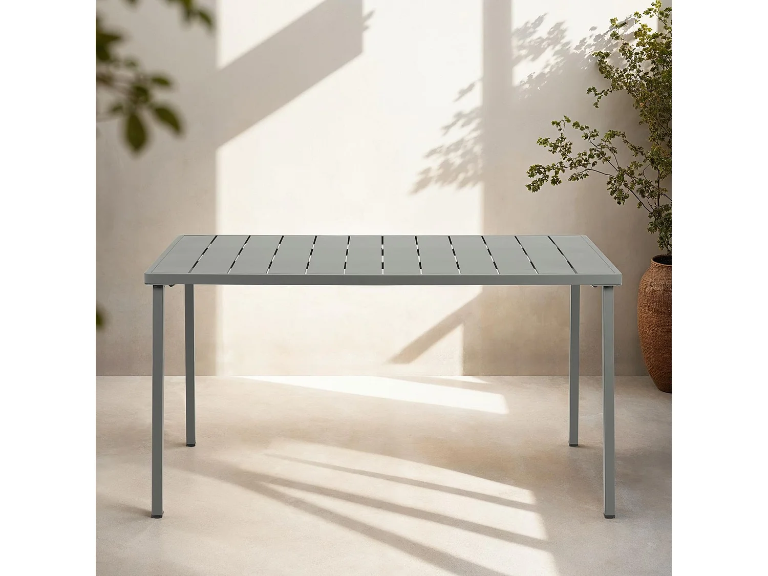 Table de jardin AZALEA rectangulaire gris, 140 x 75 x 80 cm en métal